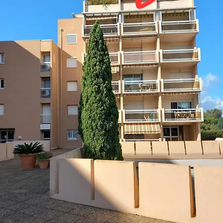 Daire A Pied, Parking Et Climatisation